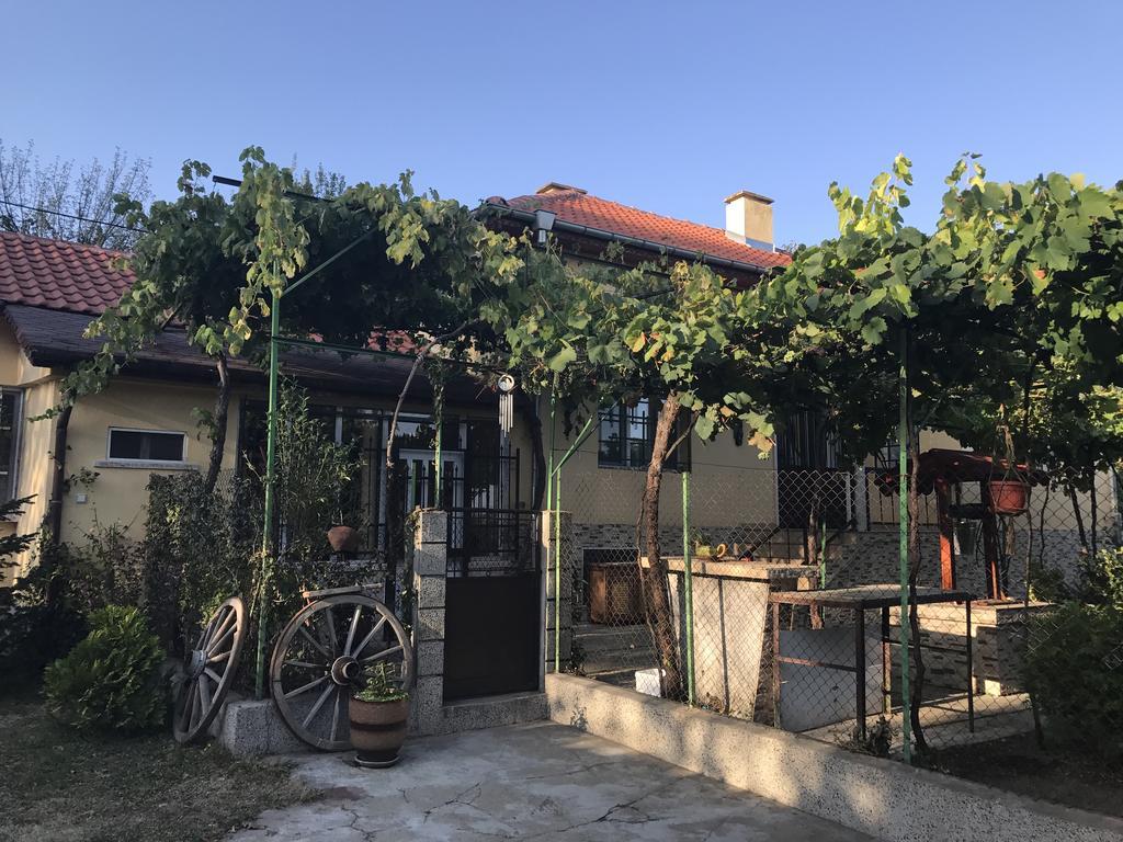 Guesthouse Planinsko Gnezdo Tuzha Exterior photo
